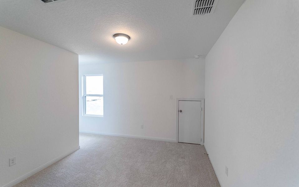 Spacious, unfurnished interior of a new home in Katzer Ranch, Converse (Image 31).