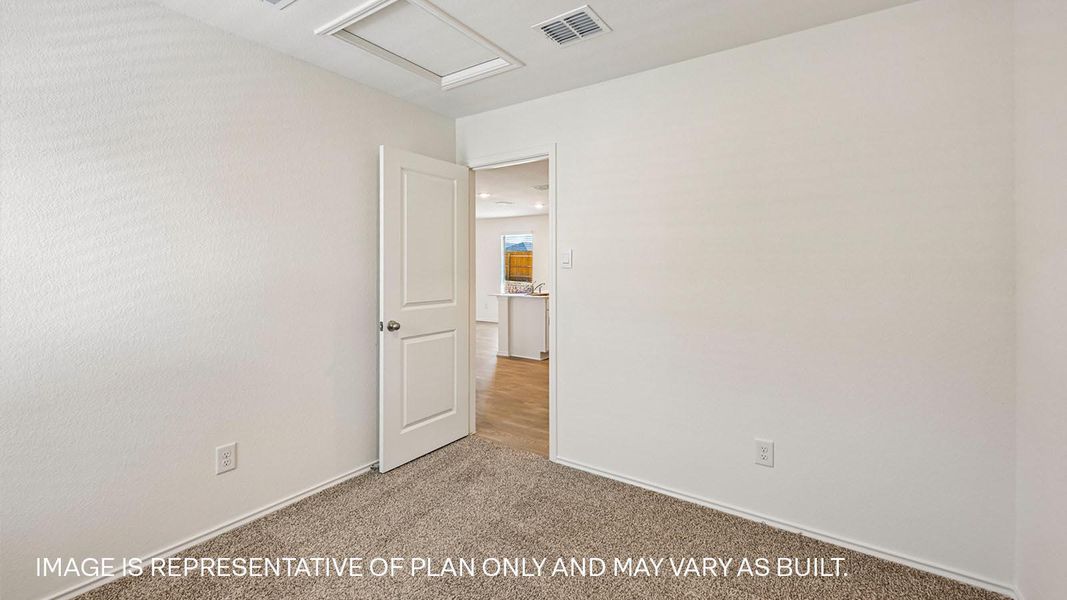 Spacious, unfurnished interior of a new home in Prairie Lakes, Buda (Image 16).