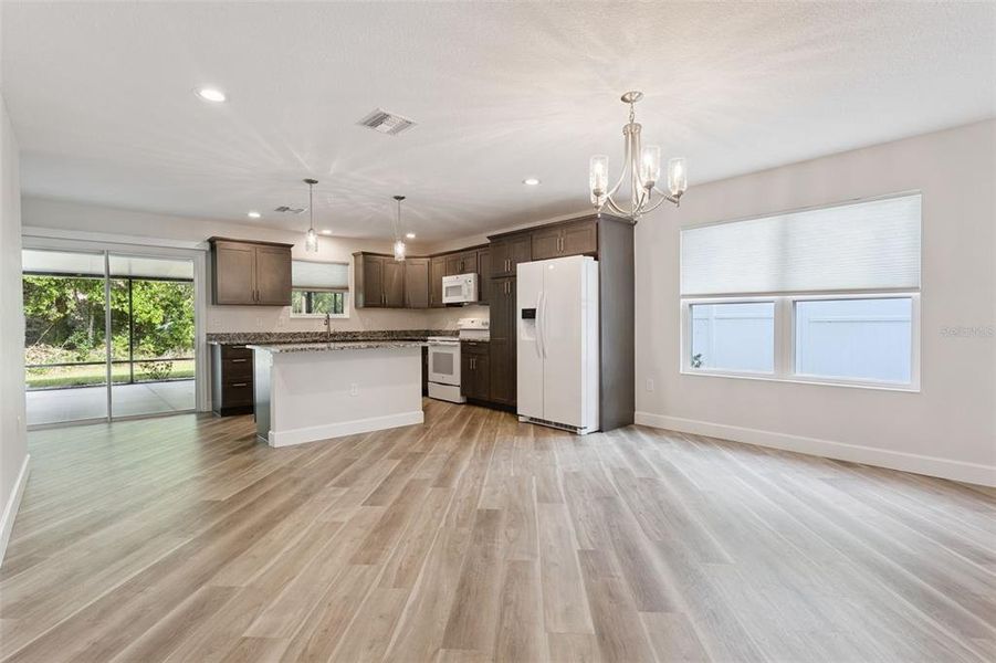 Spacious, unfurnished interior of a new home in , Tavares (Image 13).