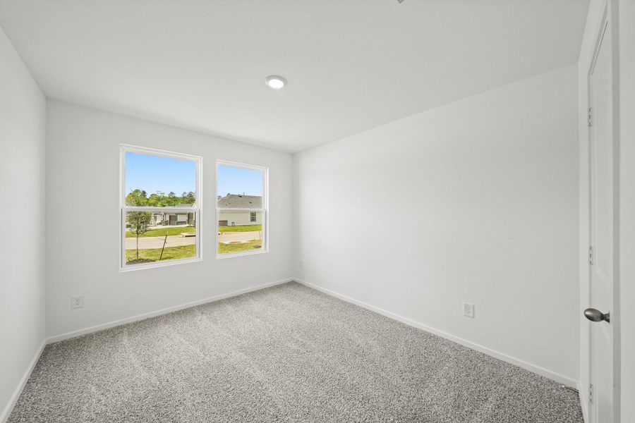 Spacious, unfurnished interior of a new home in Chapel Lakes, Montgomery (Image 18).