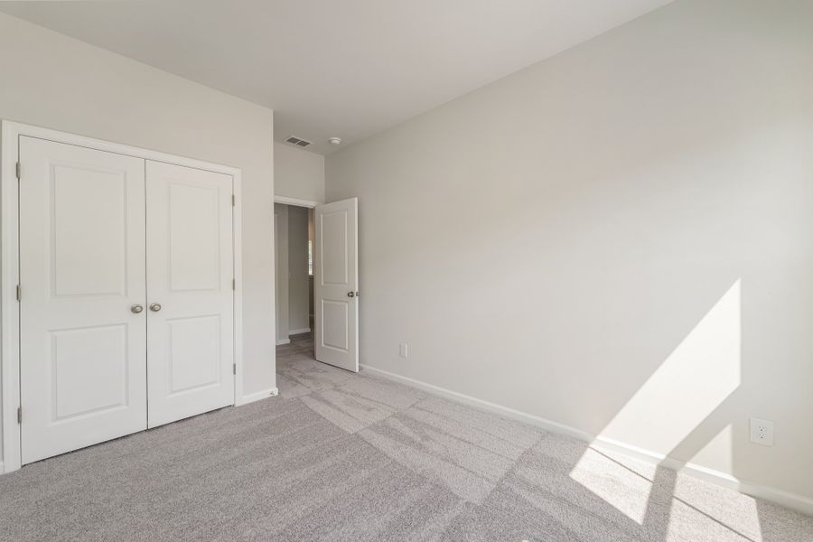 Spacious, unfurnished interior of a new home in Edwards Station, Taylors (Image 22).