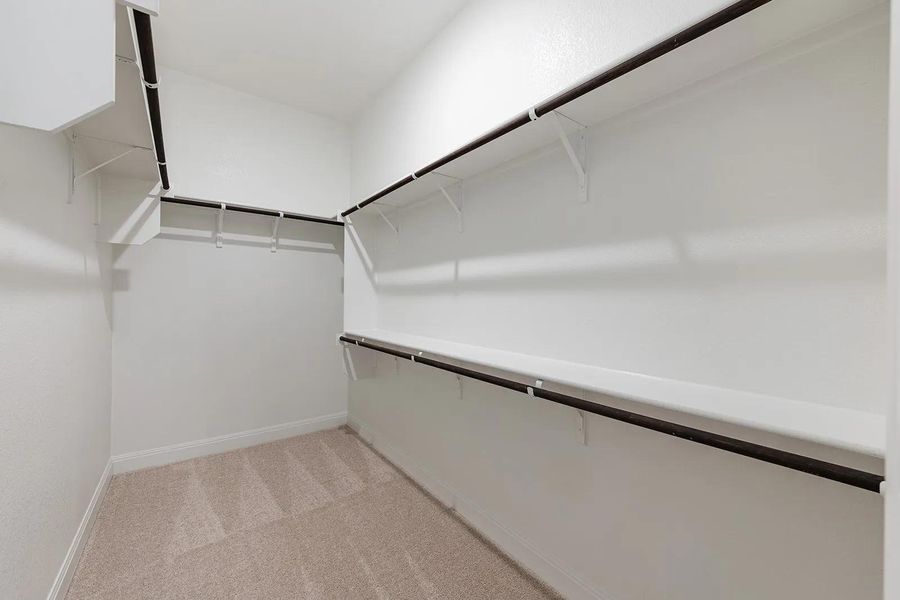 Spacious, unfurnished interior of a new home in The Colony - 50', Bastrop (Image 6).