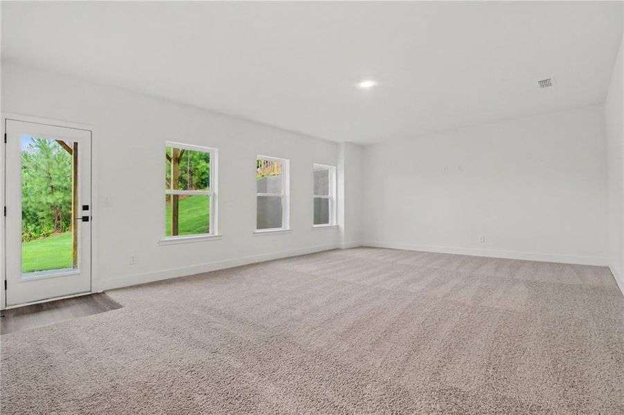 Spacious, unfurnished interior of a new home in Thunder Ridge, Dawsonville (Image 56).