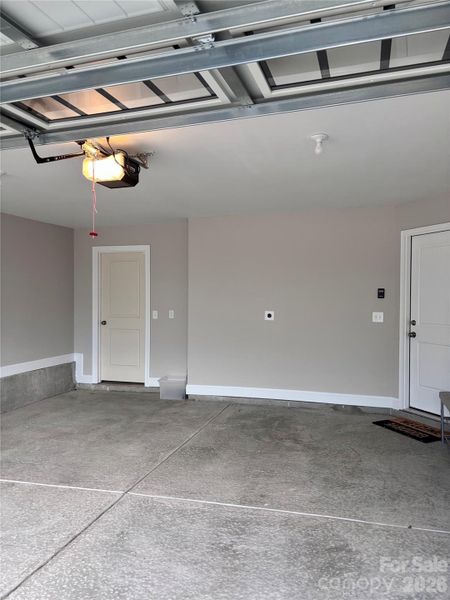 Spacious, unfurnished interior of a new home in , Concord (Image 24).