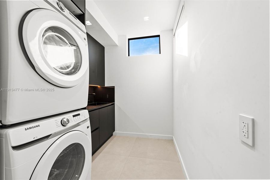 Furnished interior view inside a new home in , North Miami Beach (Image 27).