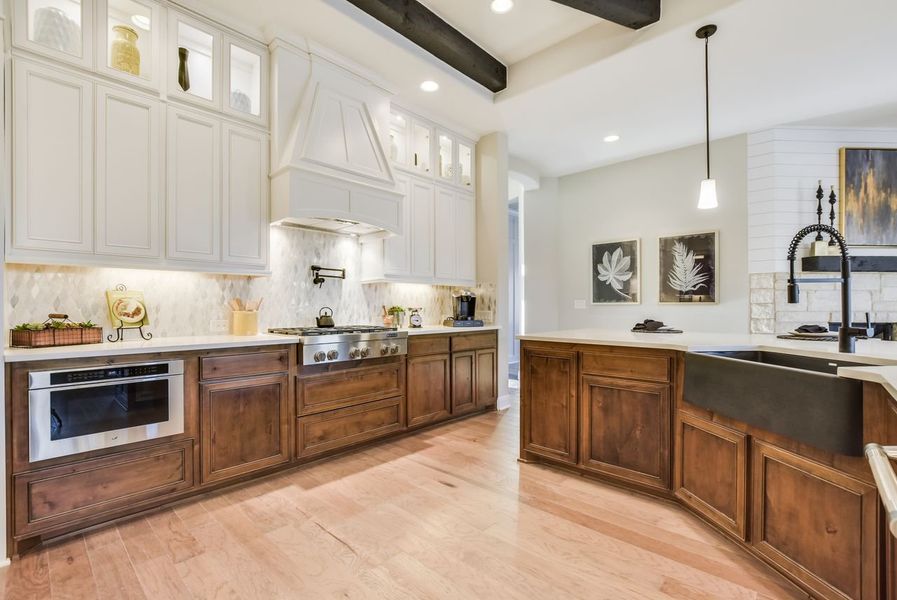 Representative furnished interior of a home built from the Siena II by Giddens Homes in Clearwater Ranch, Liberty Hill (Image 78).