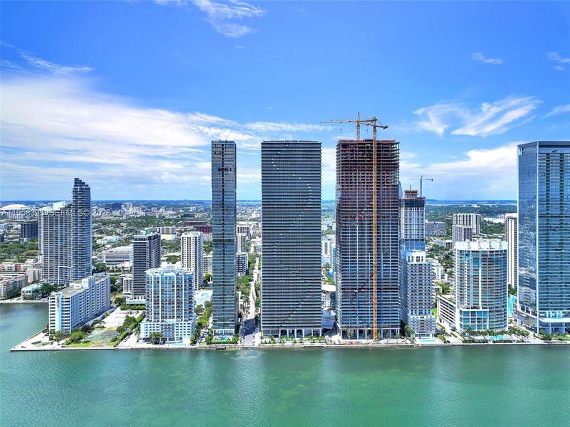 Condo located in Miami, FL showcasing its design and architecture (Image 29).