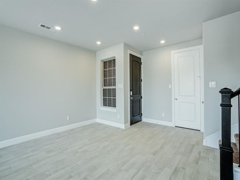 Spacious, unfurnished interior of a new home in Normandy Village, Lewisville (Image 12). Spacious, unfurnished interior of a new home in Normandy Village, Lewisville (Image 12).