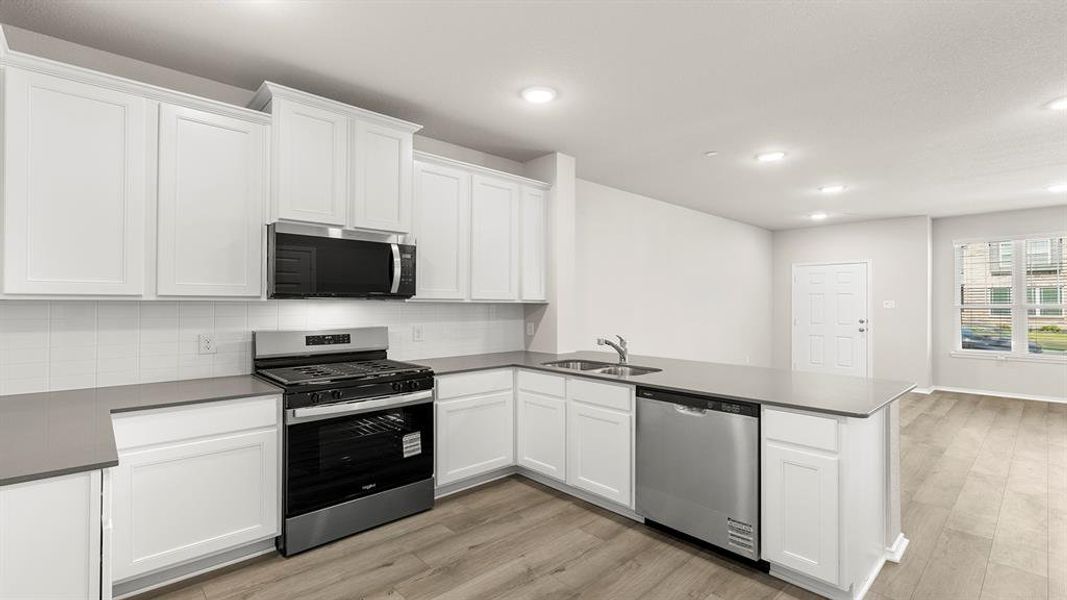 09. 3713 Star Mesa - Kitchen (3)