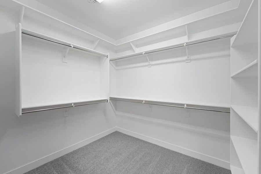 Spacious, unfurnished interior of a new home in Ellsworth Ranch, Queen Creek (Image 33).