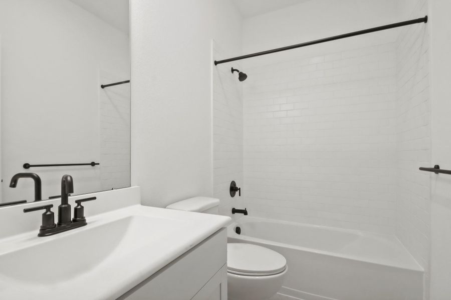 Hall bath (*Photo not of actual home and used for illustration purposes only.)