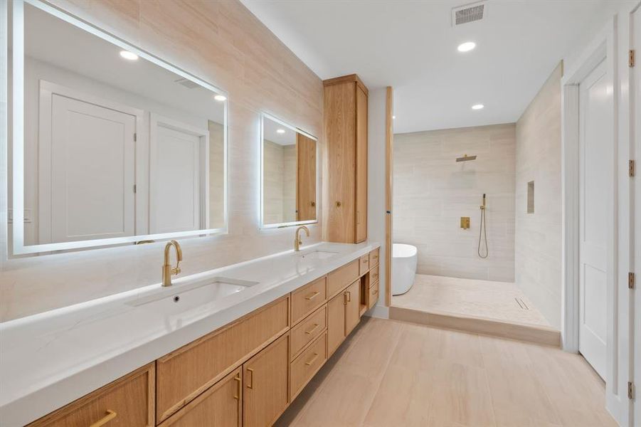 Furnished interior view inside a new home in , Dallas (Image 10).