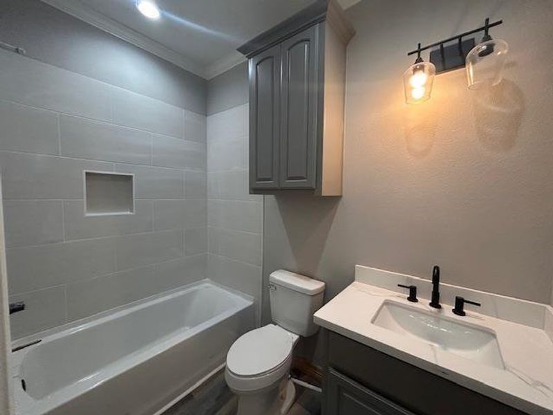 Furnished interior view inside a new home in , Lumberton (Image 4).