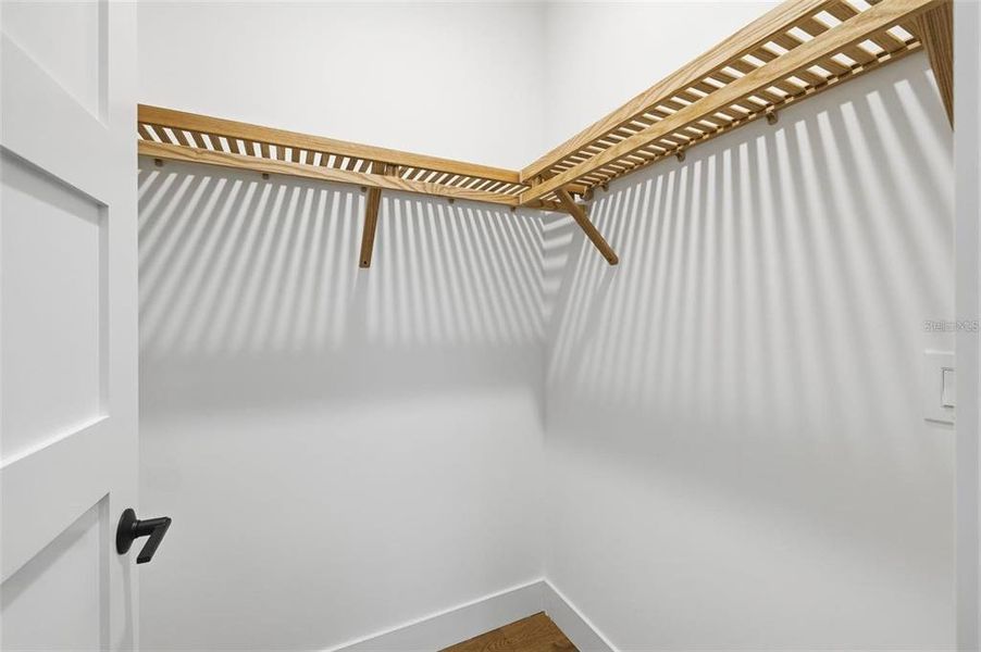 Spacious, unfurnished interior of a new home in , Tampa (Image 19).