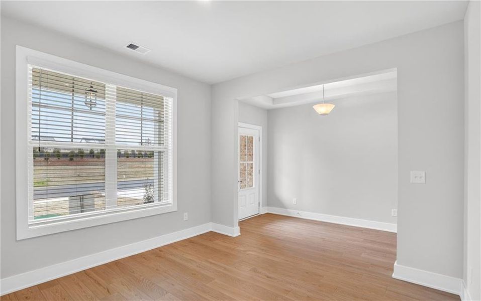 Spacious, unfurnished interior of a new home in , Stockbridge (Image 14).