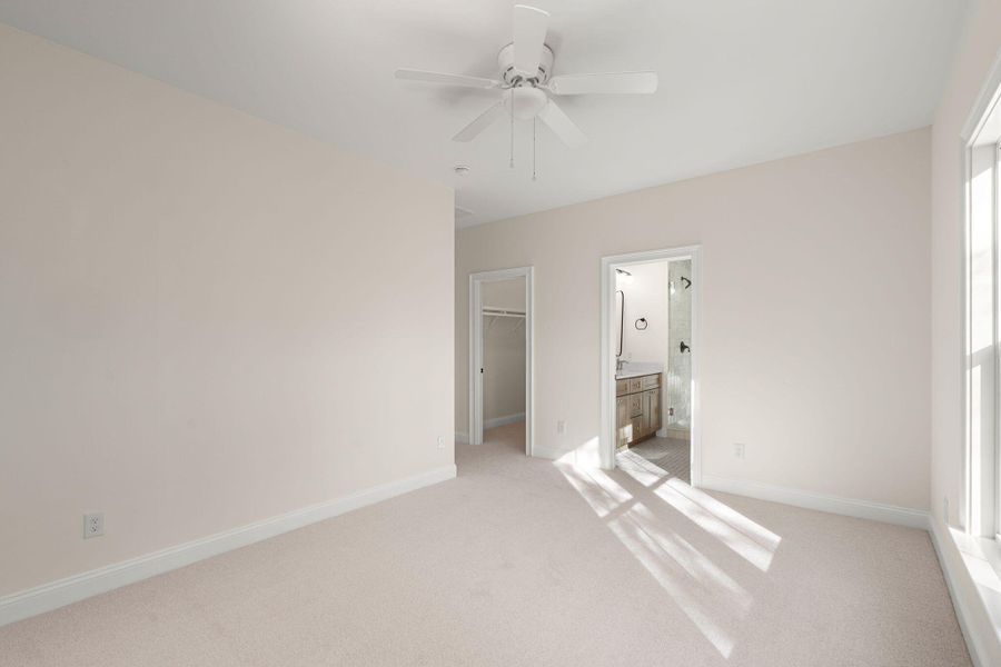 Spacious, unfurnished interior of a new home in , Charleston (Image 22).