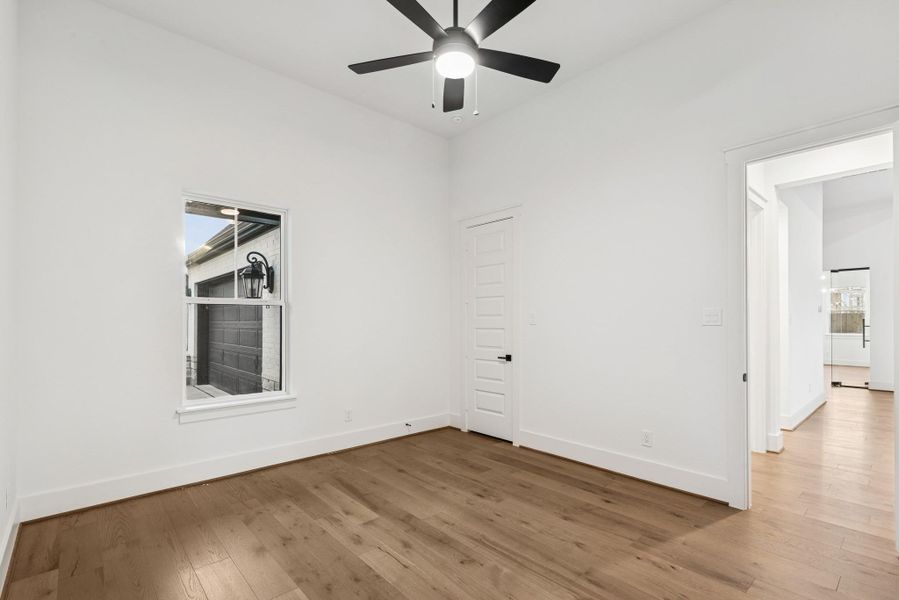 Spacious, unfurnished interior of a new home in Briarley, Montgomery (Image 23).