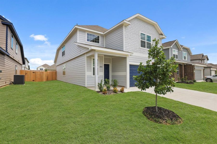 Front exterior of a new home in Sycamore Landing, Fort Worth, TX, highlighting curb appeal (Image 13). Front exterior of a new home in Sycamore Landing, Fort Worth, TX, highlighting curb appeal (Image 13).