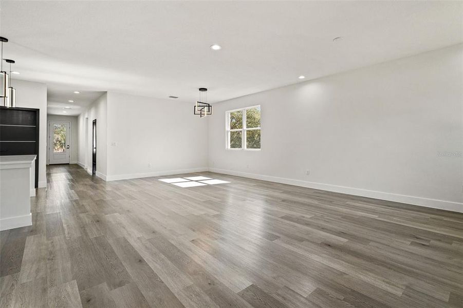 Spacious, unfurnished interior of a new home in , Dunnellon (Image 39).