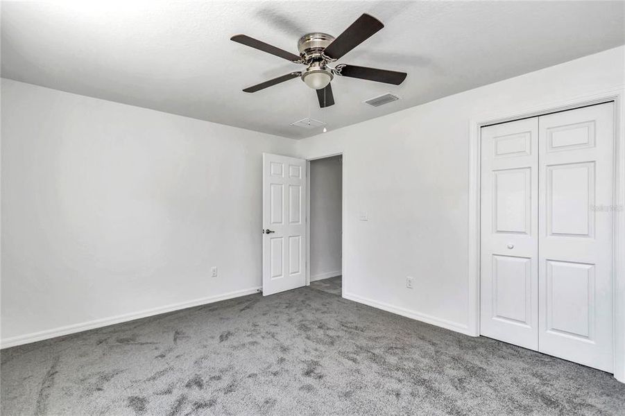 Spacious, unfurnished interior of a new home in , Summerfield (Image 11).