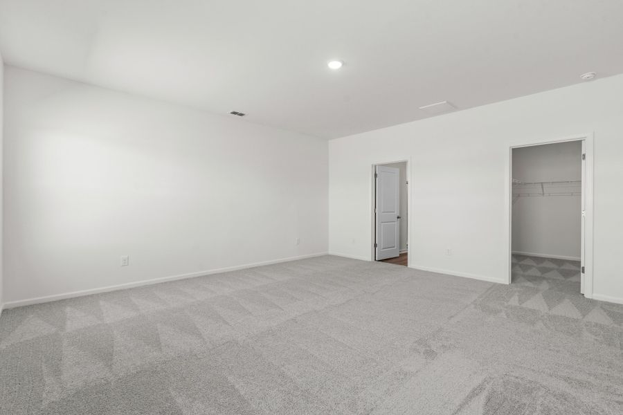 Representative unfurnished interior of a home built from the Europa by Starlight Homes in Andalusia, Loris (Image 19).