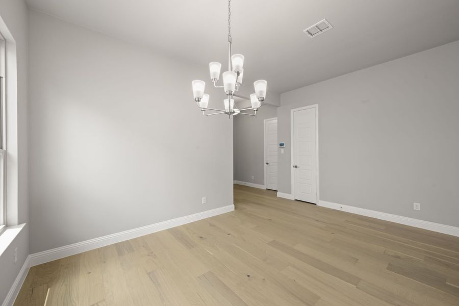 Representative unfurnished interior of a home built from the Austin by Windsor Homes in Walton Ridge, Corinth (Image 17). Representative unfurnished interior of a home built from the Austin by Windsor Homes in Walton Ridge, Corinth (Image 17).
