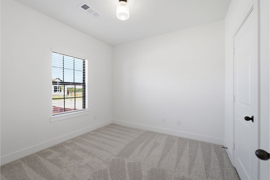 Spacious, unfurnished interior of a new home in Heartland, Crandall (Image 25).