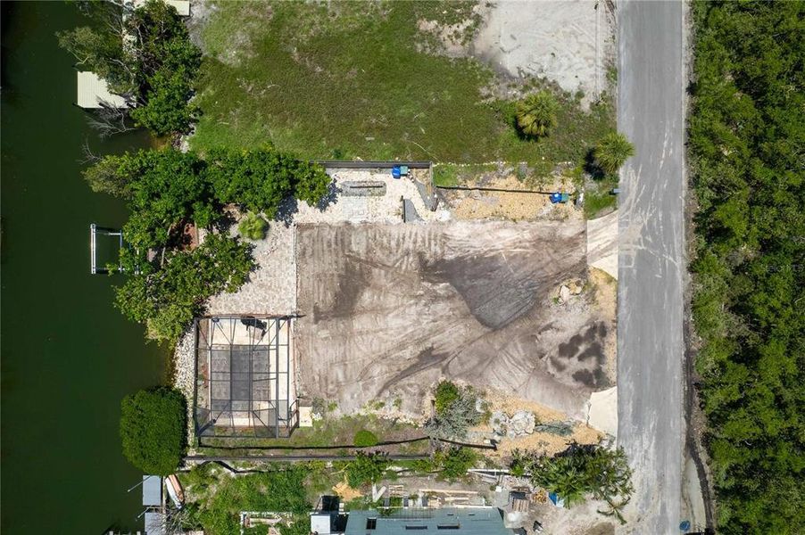 Site preparation for new homesites in , Longboat Key (Image 11).