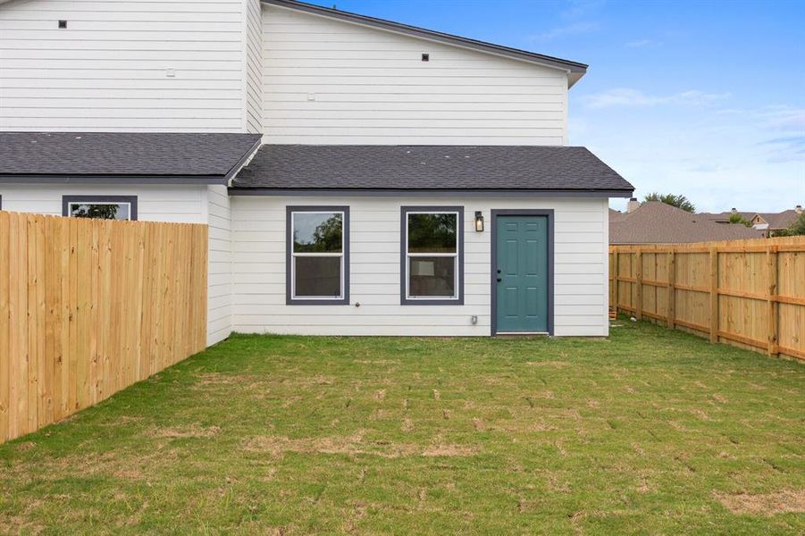 Exterior details and patio area of a home in , Robinson (Image 30).