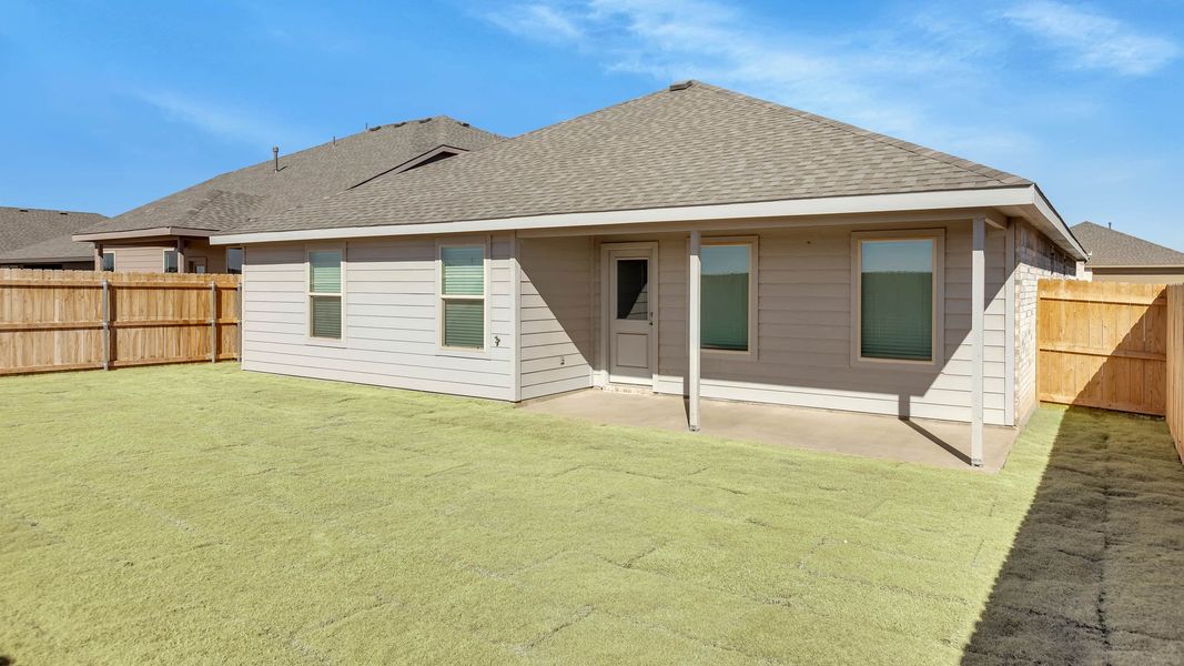 Exterior details and patio area of a home in Allen Farms, Lubbock (Image 4).