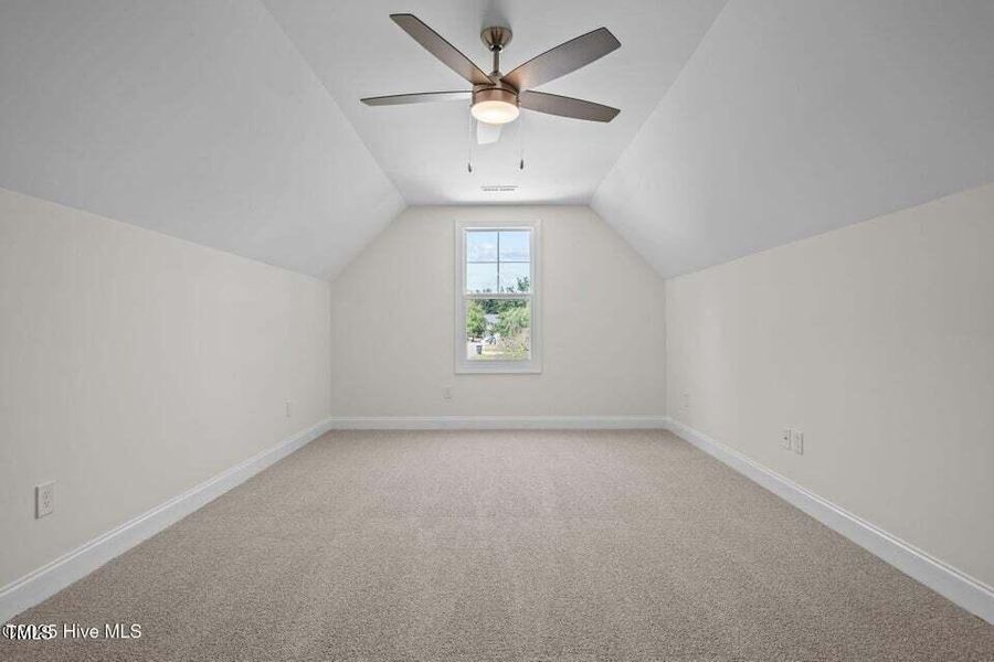 20250904143356871026000000-o