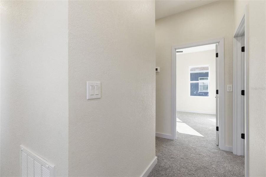 Spacious, unfurnished interior of a new home in , St. Petersburg (Image 38).