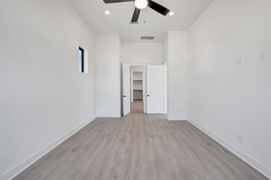 Spacious, unfurnished interior of a new home in ARTAVIA 50' Homesites, Conroe (Image 18). Spacious, unfurnished interior of a new home in ARTAVIA 50' Homesites, Conroe (Image 18).