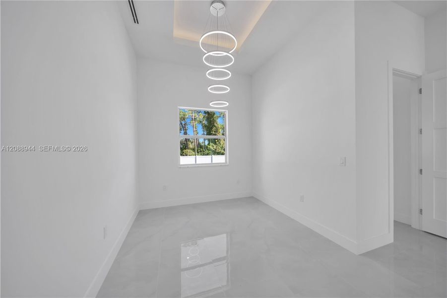 Spacious, unfurnished interior of a new home in , Lehigh Acres (Image 34).