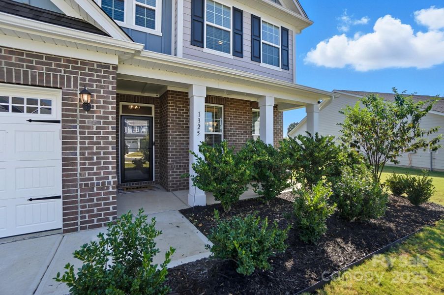 Exterior details and patio area of a home in , Monroe (Image 21).