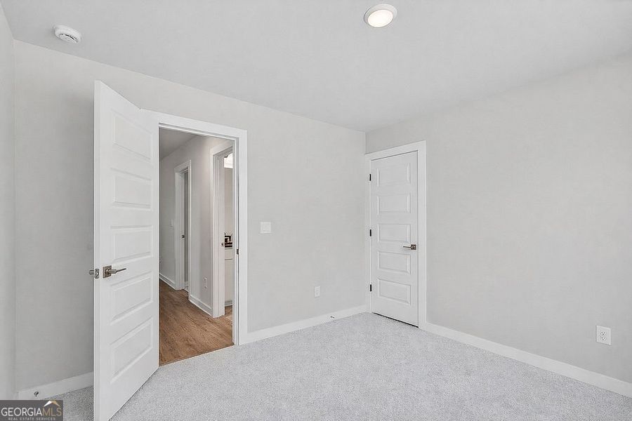Spacious, unfurnished interior of a new home in The Manor at Gainesville Township, Gainesville (Image 28).