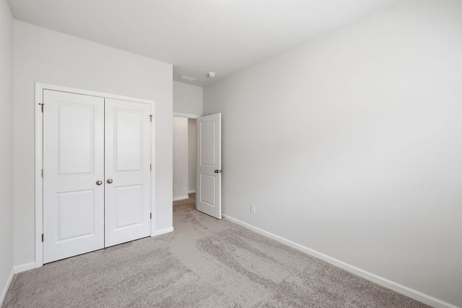 Spacious, unfurnished interior of a new home in Nichols Landing, Charlotte (Image 24).