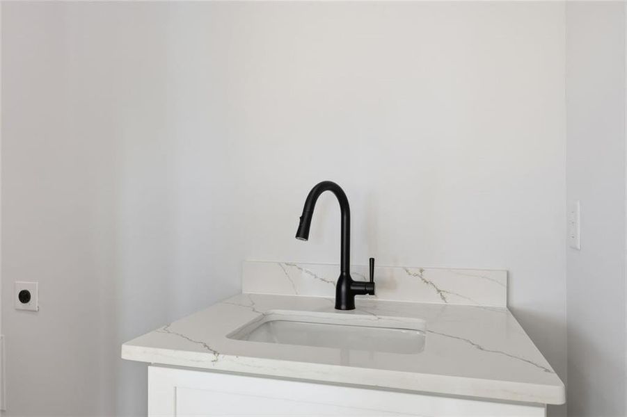 Close-up of interior finishes inside a home in , Clermont (Image 23).