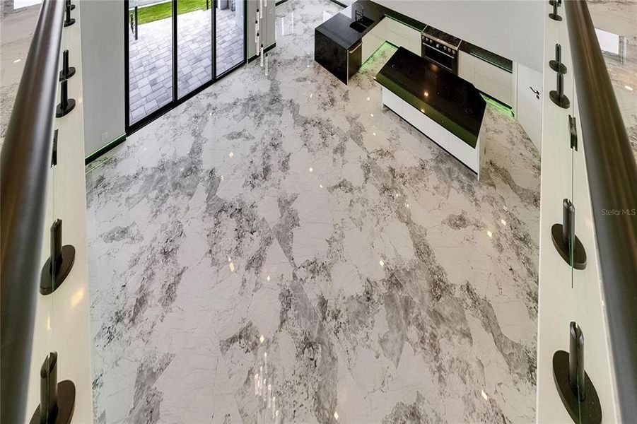 Spacious, unfurnished interior of a new home in , Apollo Beach (Image 63).