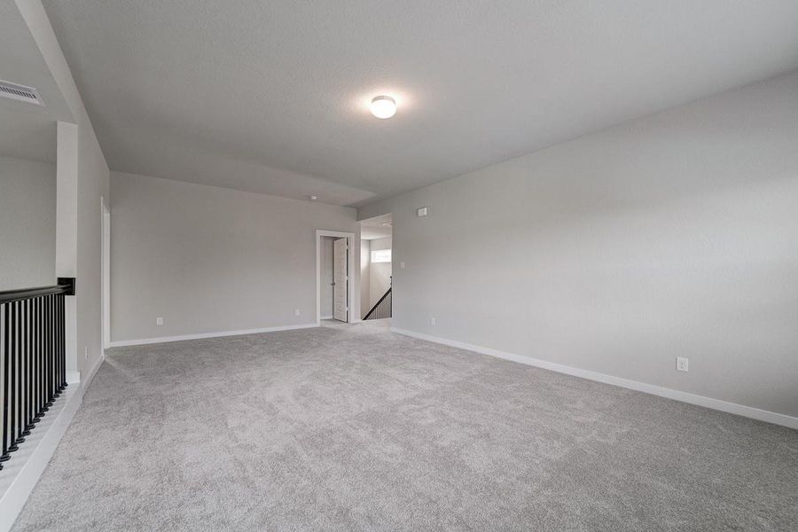 Spacious, unfurnished interior of a new home in Barton Creek Ranch, Conroe (Image 5). Spacious, unfurnished interior of a new home in Barton Creek Ranch, Conroe (Image 5).