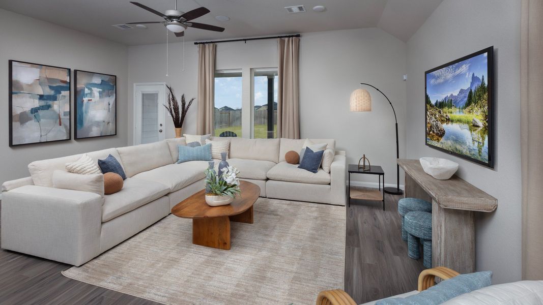 Representative furnished interior of a home built from the The Highlands by Legend Homes in Bluestem, Brookshire (Image 4). Representative furnished interior of a home built from the The Highlands by Legend Homes in Bluestem, Brookshire (Image 4).