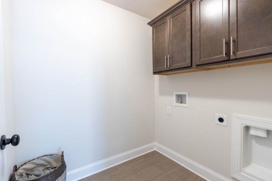 Spacious, unfurnished interior of a new home in Calgary Downs, Winder (Image 18). Spacious, unfurnished interior of a new home in Calgary Downs, Winder (Image 18).
