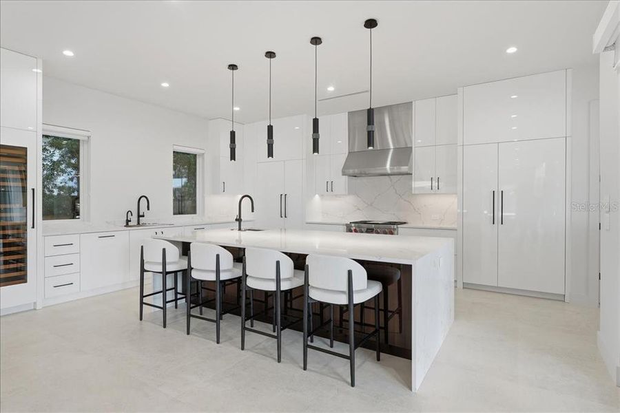 Furnished interior view inside a new home in , Orlando (Image 58).
