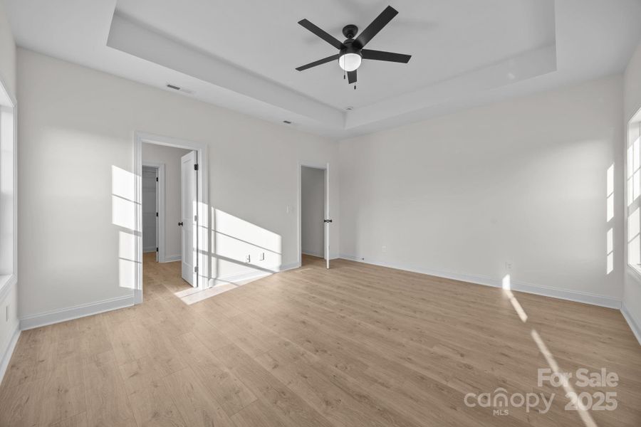 Spacious, unfurnished interior of a new home in , Salisbury (Image 25).