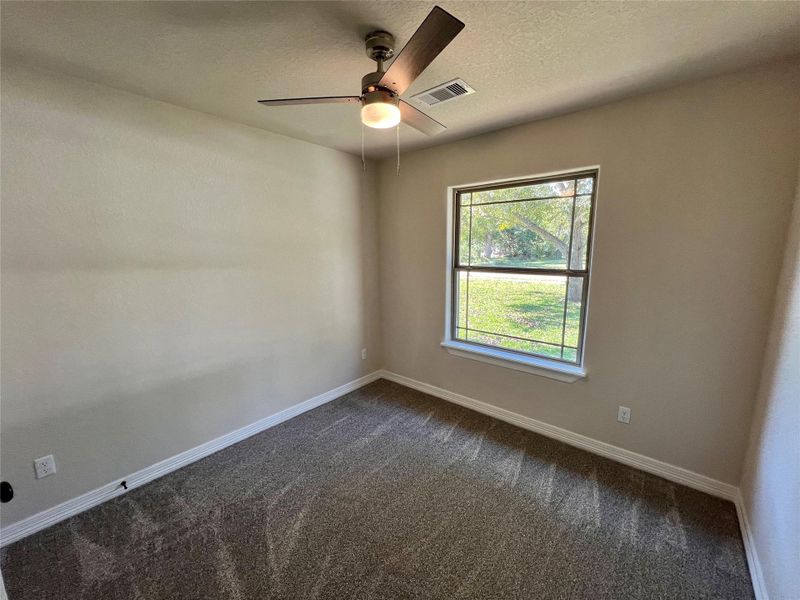 Spacious, unfurnished interior of a new home in , Angleton (Image 20).