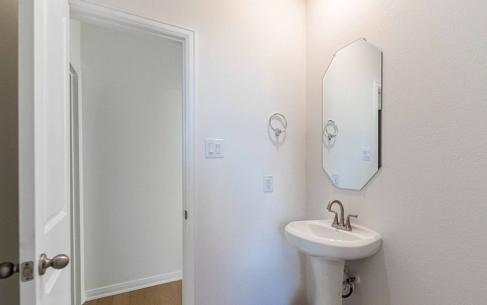 Furnished interior view inside a new home in La Terra, Celina (Image 11).