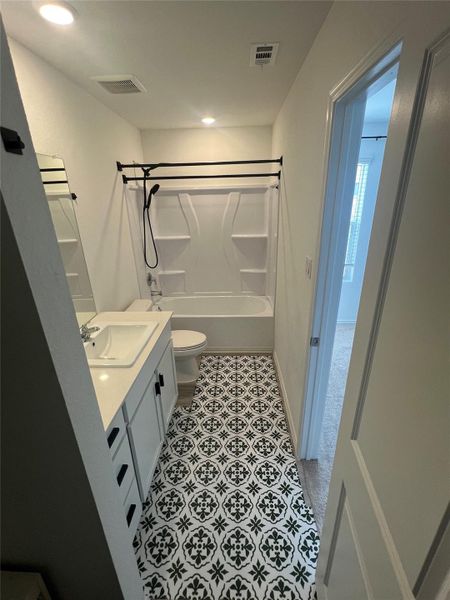 Furnished interior view inside a new home in Cielo Gardens: Welton Collection, Jarrell (Image 16).