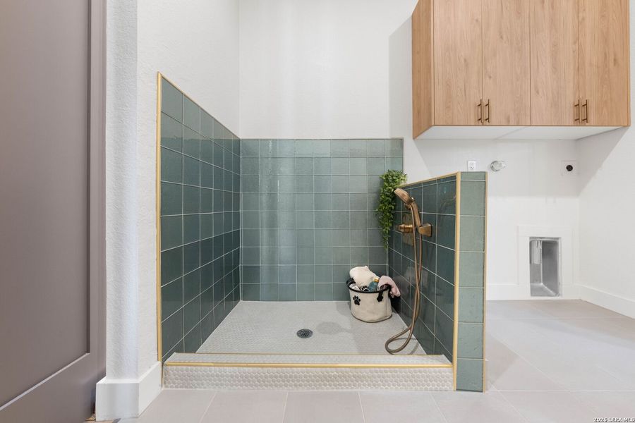 Image 37 of a home in .