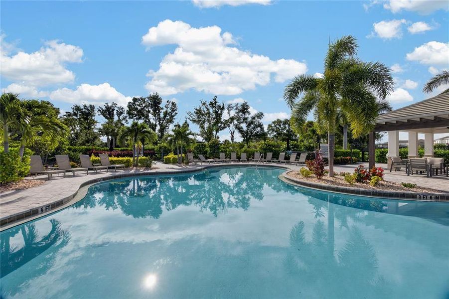 Community amenities in , Nokomis (Image 50).