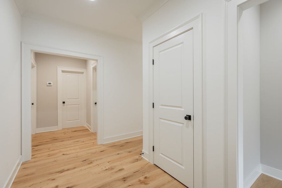 Spacious, unfurnished interior of a new home in River Gorge Ranch, Guild (Image 87).